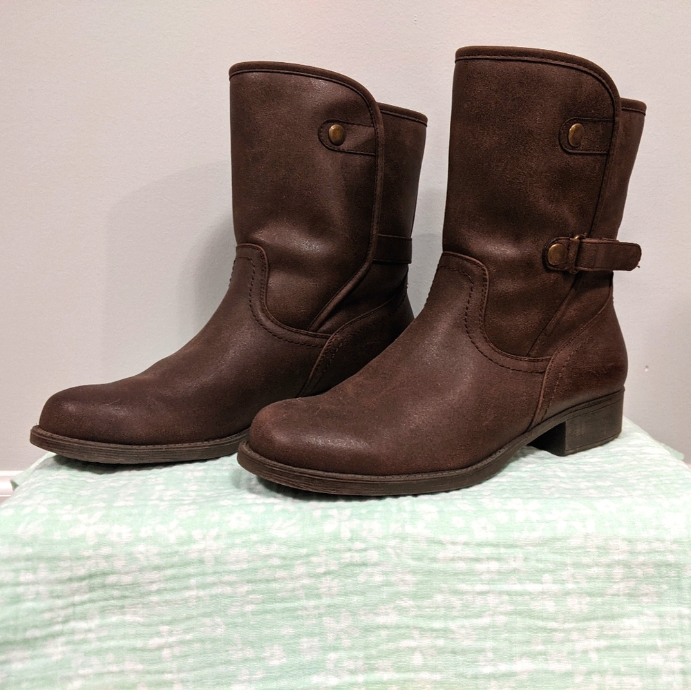 Brown ankle boots